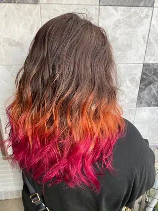 カラー Carrefour OHANAのヘアスタイル