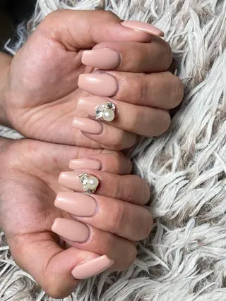 ミディアム ネイル ✴︎ Delightのネイルデザイン