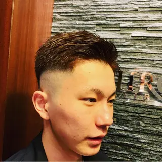 ショート カラー メンズ ヒロ銀座 バーバーショップ神楽坂所属・ひらお あおとのヘアスタイル