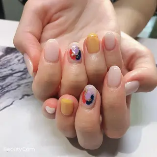 ネイル Guarendo錦糸町店所属・ガレンドウ 白澤 愛子のネイルデザイン