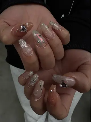 ネイル “N” Yunaのネイルデザイン