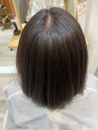 カラー 山田 真緒のヘアスタイル