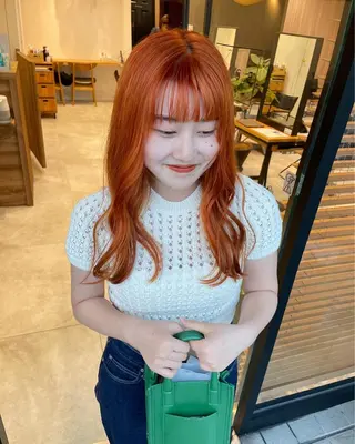 ロング 透明カラー/レイヤー misaki °＊のヘアスタイル