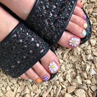 ネイル 黒葛原 めぐみのネイルデザイン