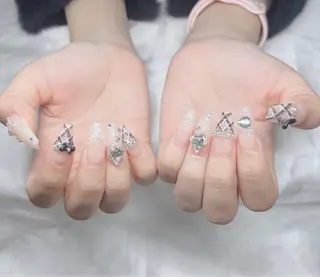 ネイル Lee Nails チップ長さだし専門店のネイルデザイン
