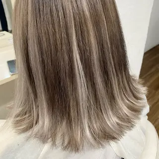 ショート カラー GLOSS♡ ヤマガミコウジのヘアスタイル