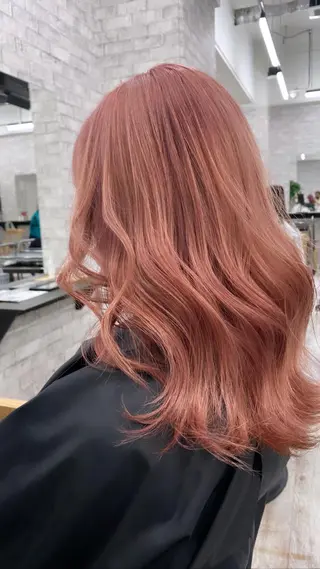 ロング カラー ヘアアレンジ Bob＆ハイトーン 専門家CHIHIROのヘアスタイル