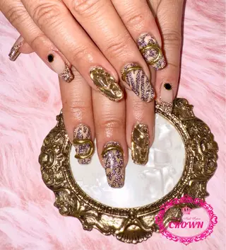 ネイル CROWN プライベートサロンのネイルデザイン