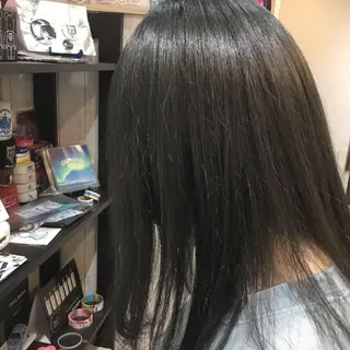 セミロング カラー embrace エンブレイスのヘアスタイル