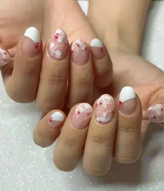 ネイル alma nailsのネイルデザイン