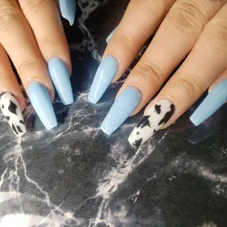 セミロング ネイル クロキ 。のネイルデザイン