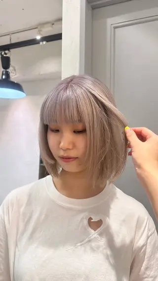 ショート カラー Lomalia Rukaのヘアスタイル