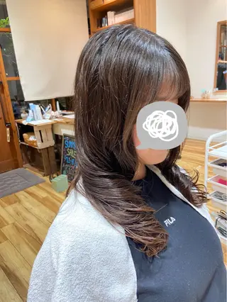 ロング 高松 莉璃のヘアスタイル