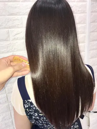 セミロング 20代半ば上質なへア ケア 髪質改善 大西のヘアスタイル