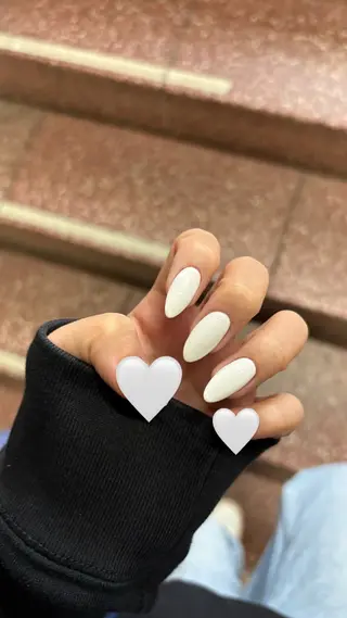 ネイル BEAUTY LINE湘南台所属・菊池 美鈴のネイルデザイン