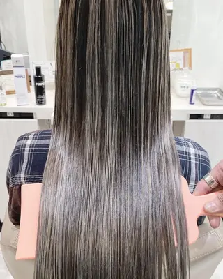 ロング カラー 高橋凜/髪質改善/ 縮毛矯正/カラーのヘアスタイル