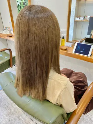 ロング エイト ウメダのヘアスタイル