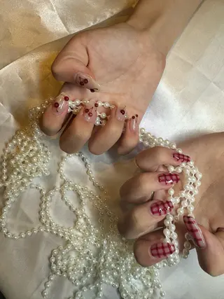 ネイル 濱岡 咲のネイルデザイン