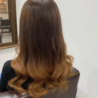 セミロング カラー ViVi by freedomのヘアスタイル