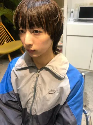 ショート カラー 🌈圧倒的デザイン力 内井省吾のヘアスタイル