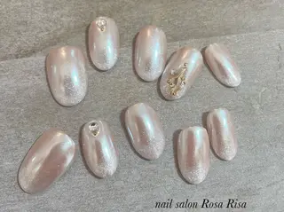 ミディアム アイブロウ ネイルスタジオ シェイクユアハンズのネイルデザイン