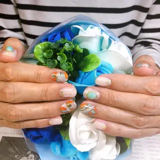 ネイル 奥園 良恵のネイルデザイン