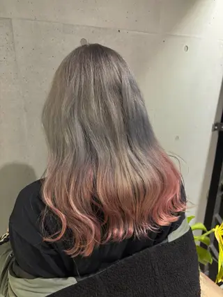 ミディアム カラー 🩶ハイトーン /レイヤーはちすのヘアスタイル