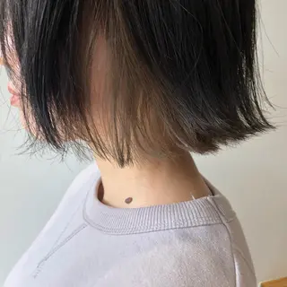 カラー 上平 綾菜のヘアスタイル