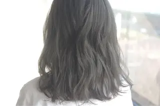 ミディアム カラー 🌈ディレクター🌈 徳松優希のヘアスタイル