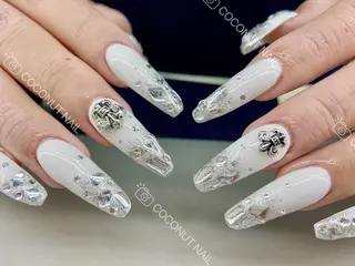 ネイル 神田 ココナッツのネイルデザイン