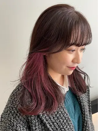 カラー 🎀ボブ＋ハイトーン シュカ👶🏻のヘアスタイル