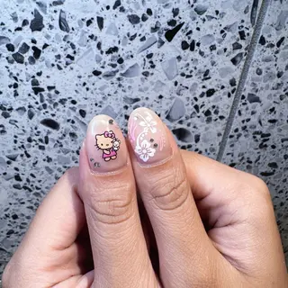 ネイル RIEKO🍒 ワンホン♡推しネイルのネイルデザイン