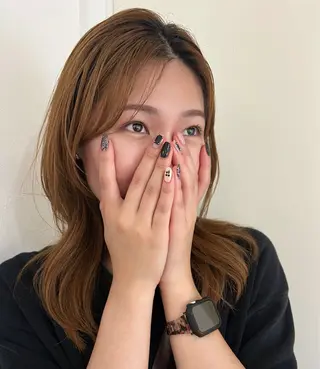 マツエク・マツパ カドムラ モエのヘアスタイル