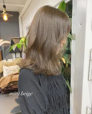 ミディアム カラー atelier SUNNYDAY所属・鈴木早記 insta →saki_03sのヘアスタイル