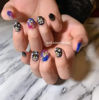 ネイル ﾈｲﾙﾙｰﾑﾘｯｶ 𝐦𝐚𝐲𝐮のネイルデザイン