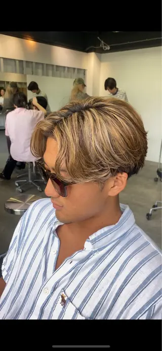 カラー メンズ オリーブベージュ 🫒🩶Rianaのヘアスタイル