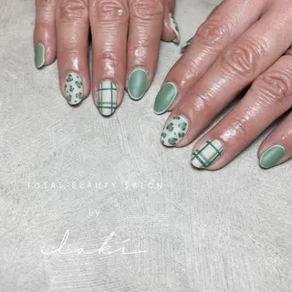 ネイル my&所属・my&_ maimiのネイルデザイン