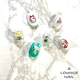 ネイル S LOUNGE NAIL所属・パーツたくさん🍓 SUMIのネイルデザイン