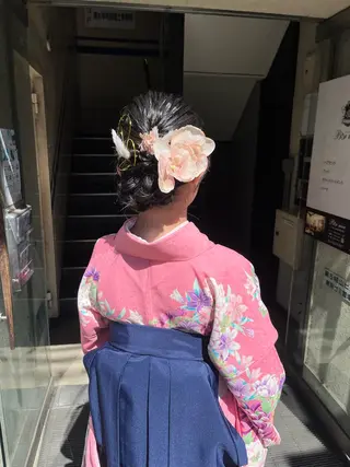 セミロング 艶髪/ハイトーン/ ヘアセット/モエノのヘアスタイル