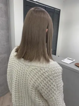 ミディアム カラー ヘアアレンジ 🌷FUKA🌷 まろやかハイトーンのヘアスタイル