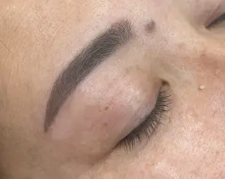 アイブロウ B's れいかの眉毛・アイブロウイメージ