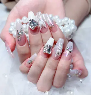 ネイル M🌷nail 長さだし専門店のネイルデザイン