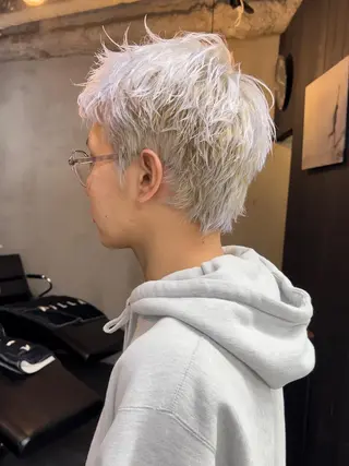 メンズ ブリーチダブルカラー ハイライト/山本喜熙のヘアスタイル