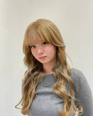 ロング カラー こだわりハイトーン/ ケアブリーチ/岸のヘアスタイル