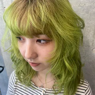 セミロング カラー Yahiko ハイトーンのヘアスタイル