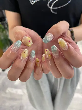 ネイル ユナ🌙 nailのネイルデザイン