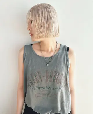 ミディアム コウ チホウのヘアスタイル