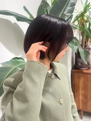 ショート カラー 原口 桃歌のヘアスタイル