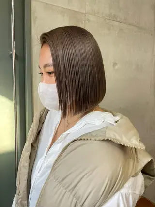 ショート カラー SALT WATER所属・南堀江レイヤーカット MIKU🍒のヘアスタイル