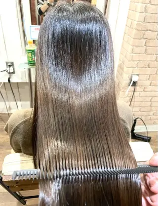 ロング カラー ヘアアレンジ MiU所属・韓国×髪質改善×美髪 縮毛矯正×レイヤーのヘアスタイル